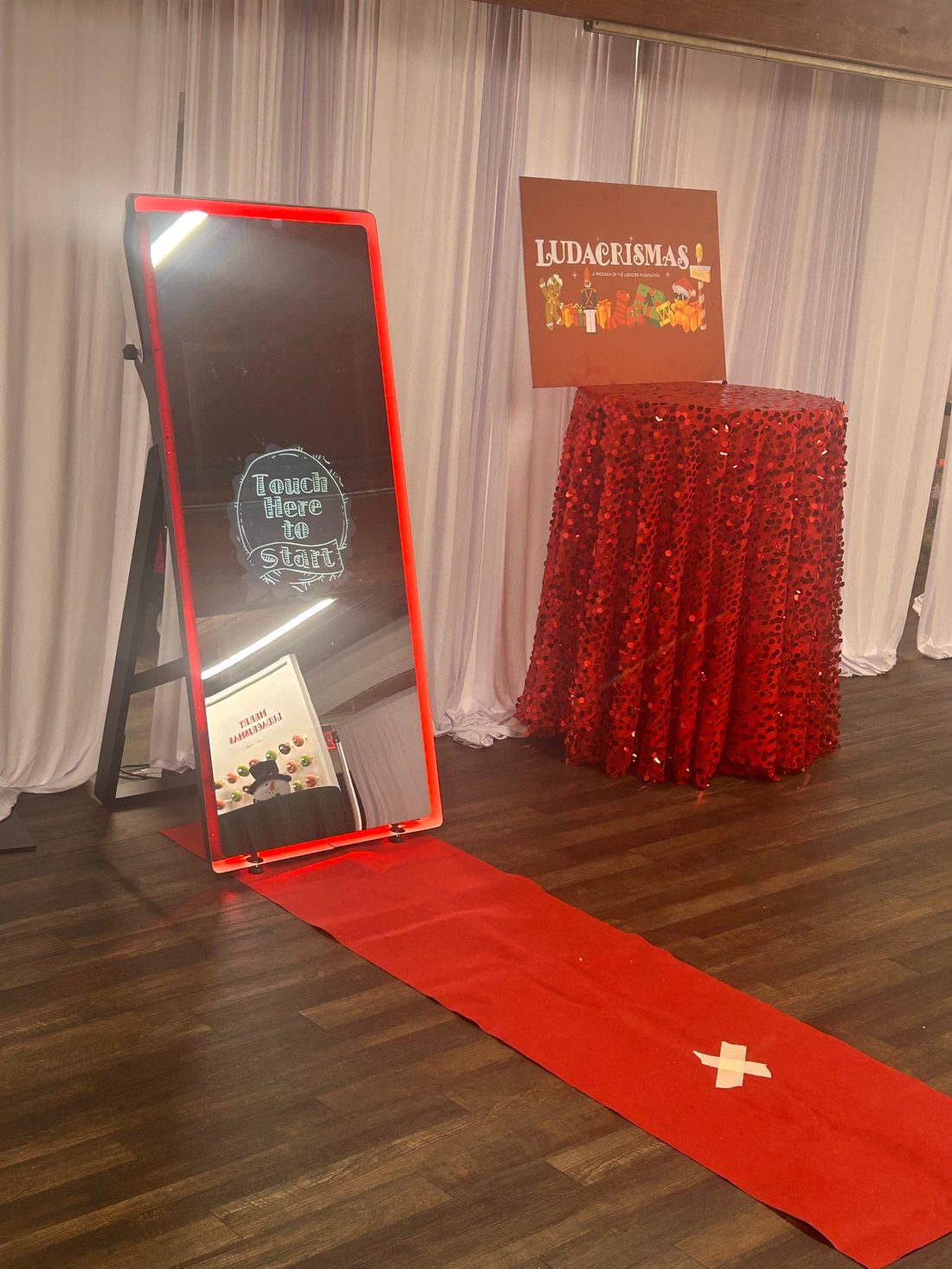Colvii Mirror Air photo booth set up at an Atlanta event